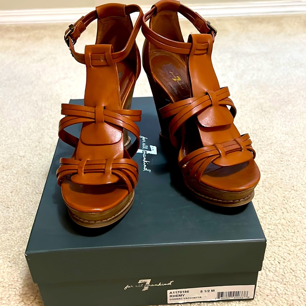 7 for all mankind wedges, just like new condition. Worn twice!
